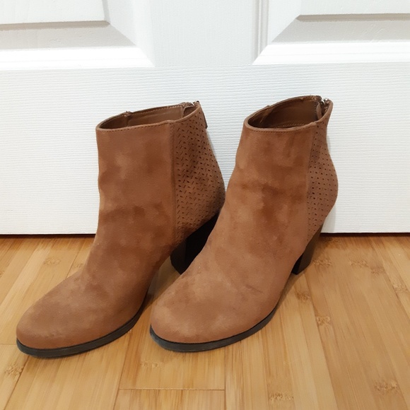 Suede ankle boots - Picture 1 of 5